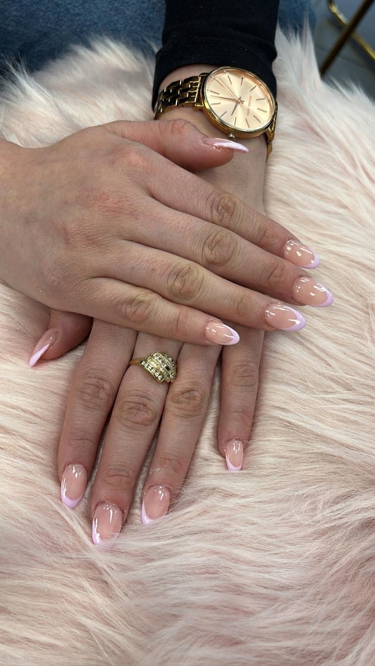 French rose amande — nail art doux